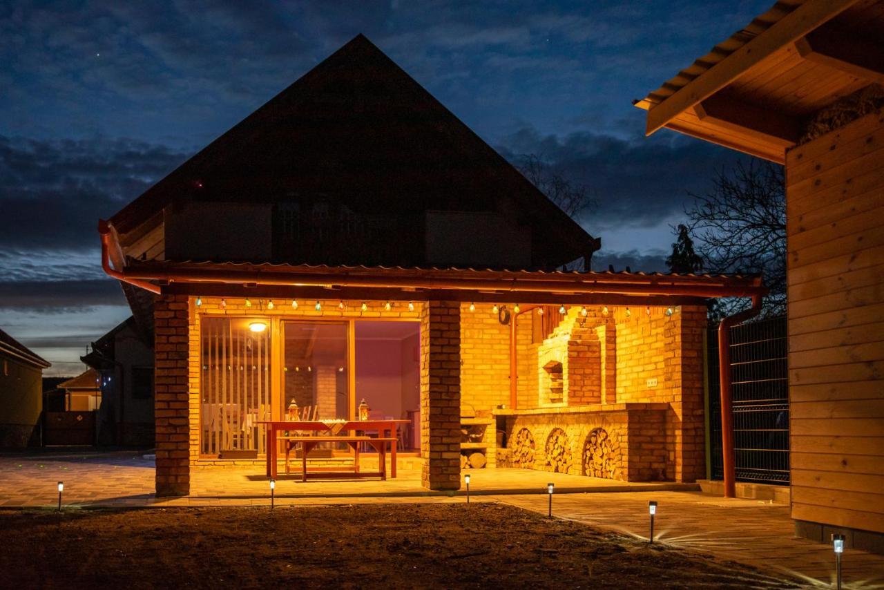 Hotel Benige Vendeghaz Demjén Exterior foto