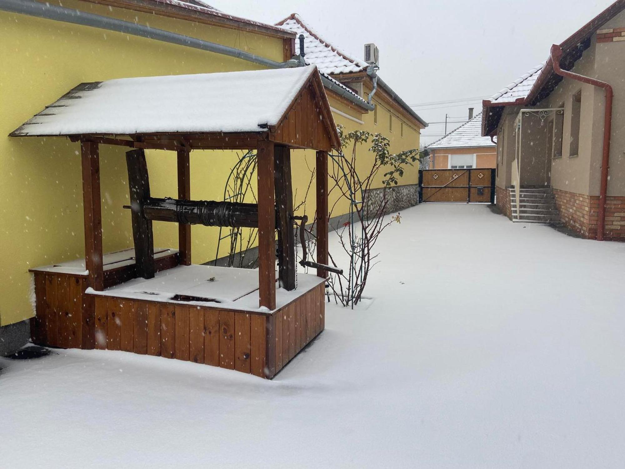 Hotel Benige Vendeghaz Demjén Exterior foto